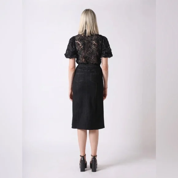 Sheer Flower Top with Puff Sleeves - Picture 2 of 5